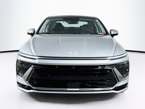 Used 2024 Hyundai Sonata Limited FWD image 3
