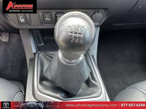 Used 2023 Toyota Tacoma TRD Off-Road w/ TRD Premium Off Road Package AWD/4WD image 29