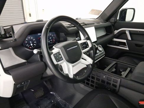 Used 2022 Land Rover Defender 110 X-Dynamic SE image 15