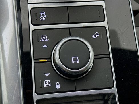 Used 2021 Land Rover Range Rover Sport HST AWD/4WD image 22