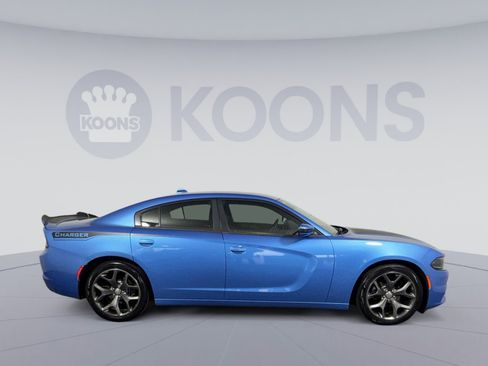 Used 2015 Dodge Charger SXT image 8