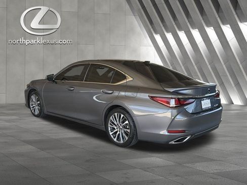 Certified 2021 Lexus ES 350 w/ Premium Package FWD image 2