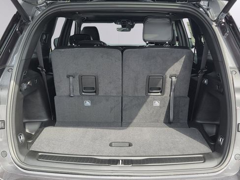 New 2025 Jeep Grand Cherokee L Altitude RWD image 34