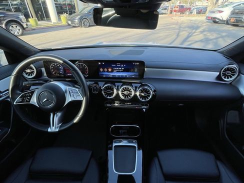 Used 2025 Mercedes-Benz CLA 250 image 10