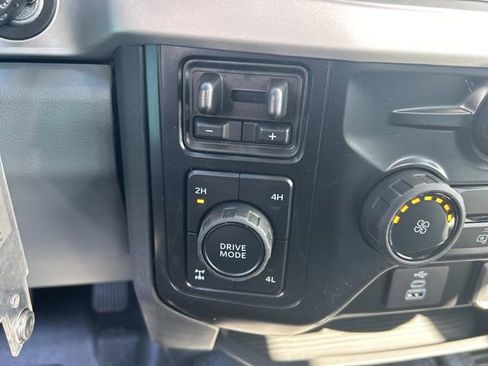 New 2026 Ford F250 XL w/ XL Chrome Package AWD/4WD image 19