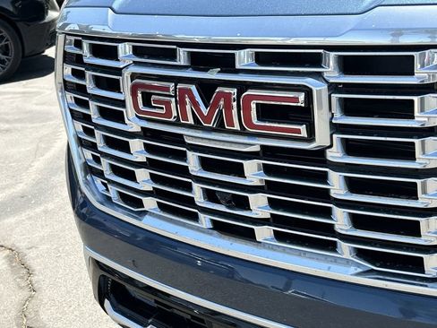 New 2026 GMC Yukon Denali AWD/4WD image 31