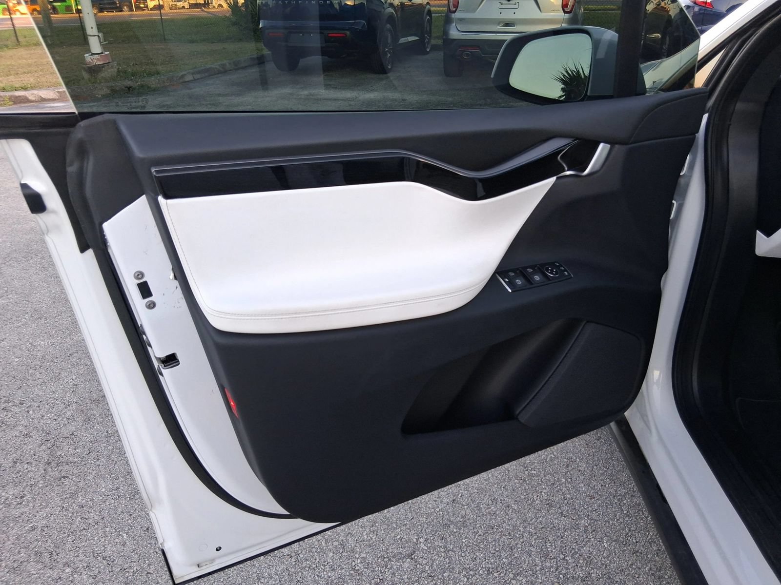 Used 2020 Tesla Model X Long Range AWD/4WD image 11