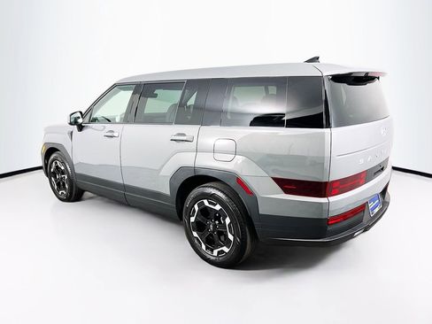 Certified 2025 Hyundai Santa Fe SE image 5