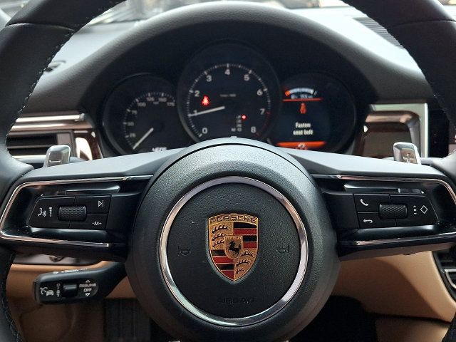 Certified 2026 Porsche Macan AWD/4WD image 23