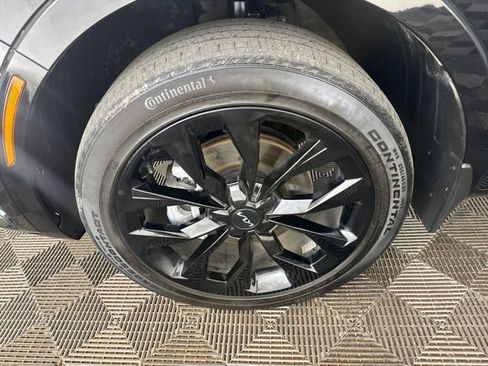 Certified 2023 Kia Sorento SX AWD/4WD image 30