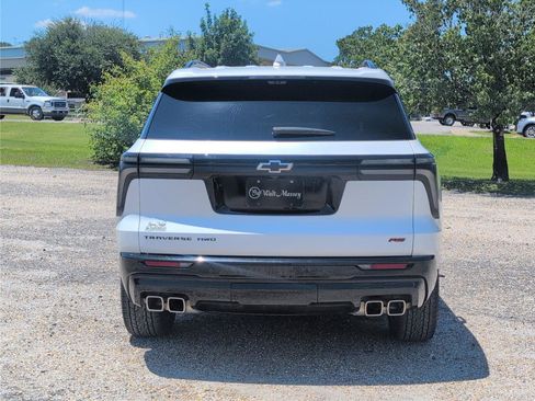 Used 2024 Chevrolet Traverse RS w/ LPO, Floor Liner Package AWD/4WD image 4