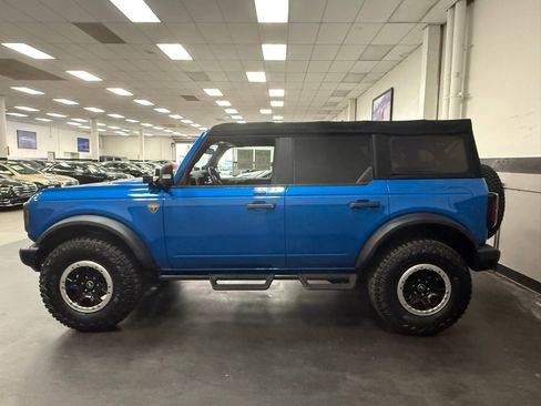 Used 2022 Ford Bronco Badlands w/ Sasquatch Package AWD/4WD image 7