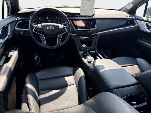 Certified 2024 Cadillac XT5 Premium Luxury image 2