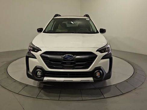 Used 2025 Subaru Outback Limited image 10