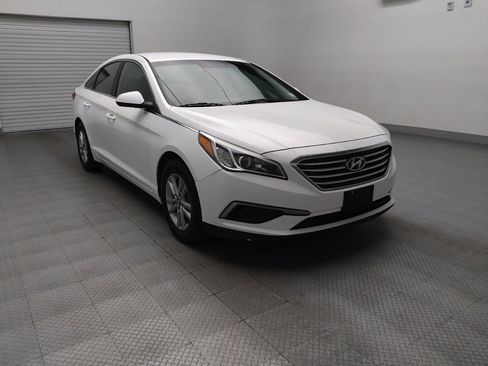 Used 2017 Hyundai Sonata SE image 13