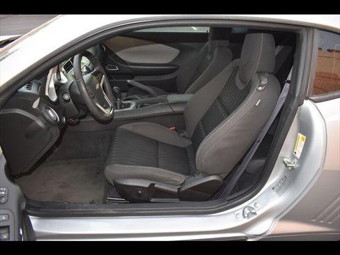 Used 2015 Chevrolet Camaro LS RWD image 17