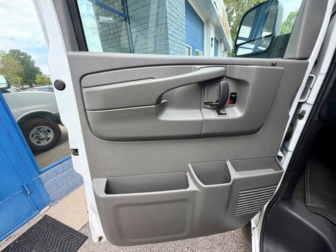 Used 2013 Chevrolet Express 3500 LT w/ LT Preferred Equipment Group RWD image 30
