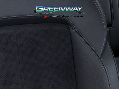 New 2025 Jeep Grand Cherokee Altitude RWD image 20
