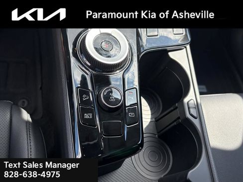 Certified 2025 Kia Sportage EX w/ EX Premium Package AWD/4WD image 26