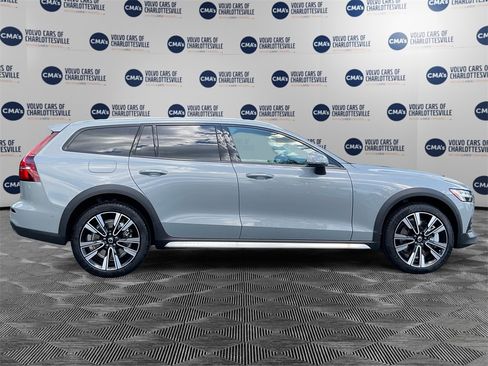 New 2026 Volvo V60 B5 Cross Country Ultra w/ Protection Package Premier image 6