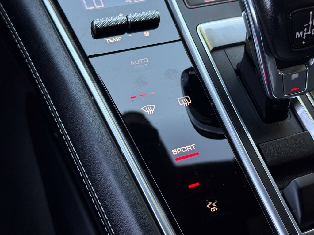 Used 2019 Porsche Panamera GTS AWD/4WD image 7