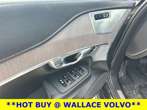 Used 2023 Volvo XC90 B6 Ultimate w/ Lounge Package AWD/4WD image 14