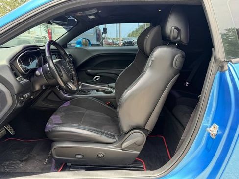 Used 2015 Dodge Challenger R/T Scat Pack w/ Leather Interior Group RWD image 11