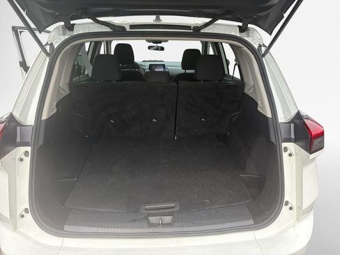 Used 2024 Nissan Rogue S AWD/4WD image 25
