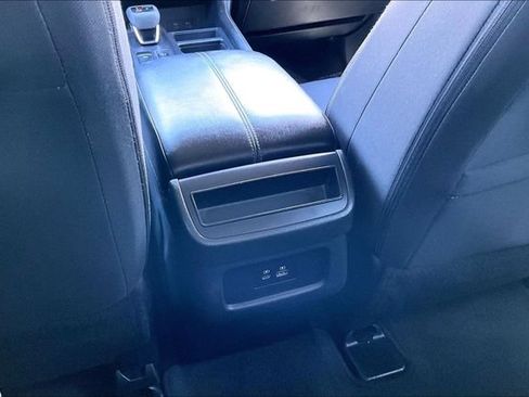 Used 2024 Nissan Pathfinder S FWD image 10