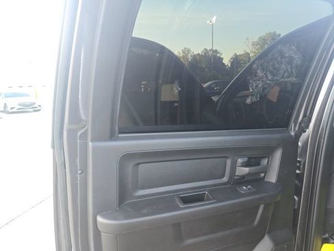 Used 2024 RAM 3500 Tradesman w/ Chrome Appearance Group AWD/4WD image 30