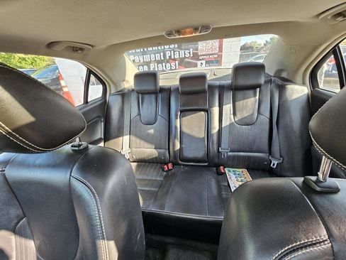 Used 2010 Ford Fusion Sport FWD image 21