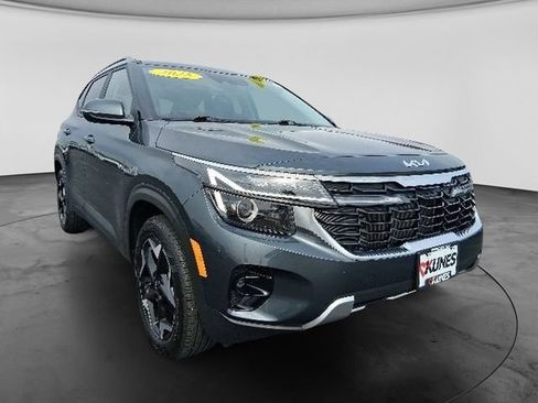 Used 2025 Kia Seltos S FWD image 2