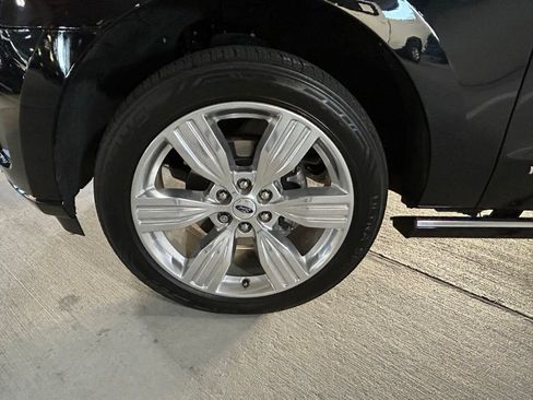 Used 2023 Ford Expedition Max Platinum AWD/4WD image 31