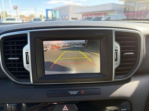 Used 2018 Kia Sportage EX w/ EX Sport Appearance Package AWD/4WD image 19