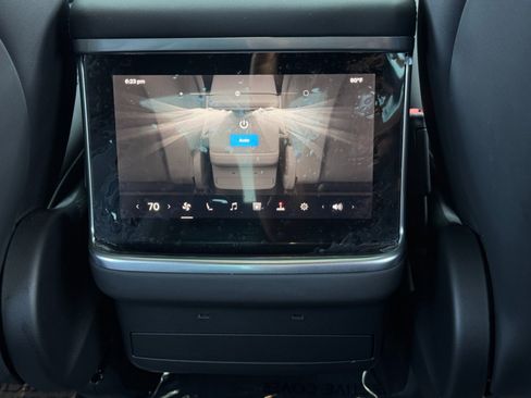 Used 2022 Tesla Model X image 33