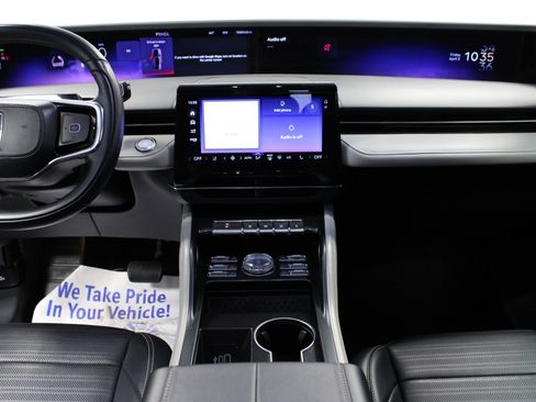 Used 2024 Lincoln Nautilus Reserve image 18