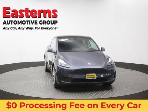 Used 2021 Tesla Model Y Long Range AWD/4WD image 46