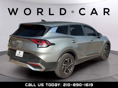 Used 2025 Kia Sportage LX FWD image 7