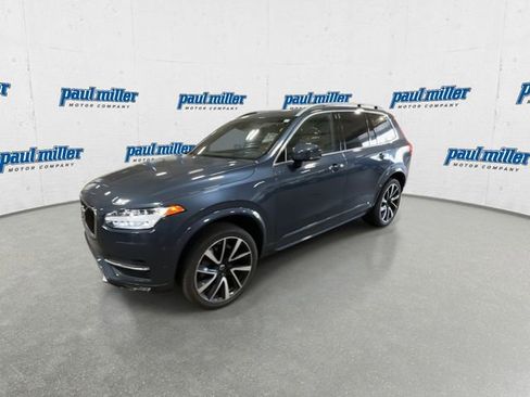 Used 2018 Volvo XC90 T6 Momentum w/ Convenience Package image 5