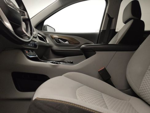 Used 2018 GMC Terrain SLE FWD image 17