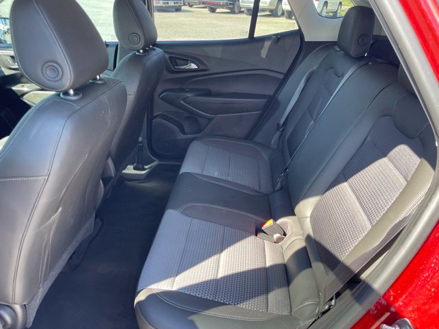 Used 2025 Chevrolet Trax LT w/ LT Convenience Package FWD image 25