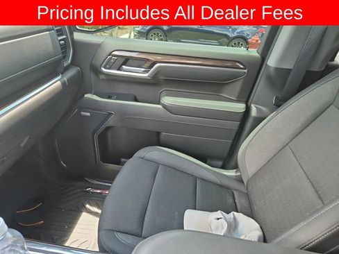 Used 2025 Chevrolet Silverado 1500 LT Trail Boss w/ Convenience Package II AWD/4WD image 10