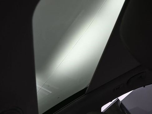 Used 2016 Hyundai Sonata Limited w/ Option Group 04 image 18