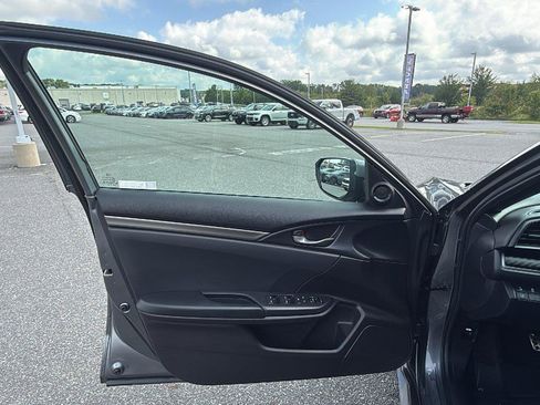 Used 2021 Honda Civic Sport image 22