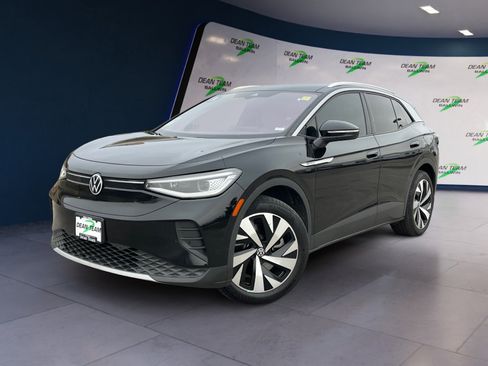 Certified 2021 Volkswagen ID.4 Pro S w/ Gradient Package image 3