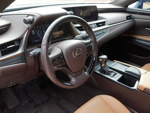Used 2021 Lexus ES 350 w/ Premium Package FWD image 17