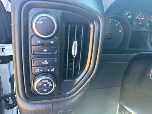 Used 2022 Chevrolet Silverado 2500 W/T w/ Gooseneck/5TH Wheel Package AWD/4WD image 17