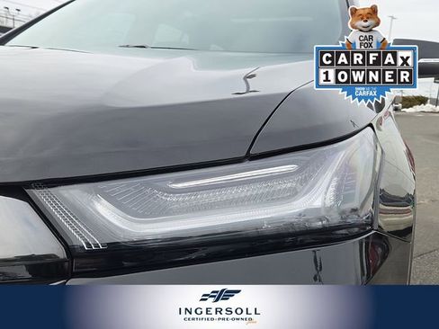 Used 2023 Chevrolet Traverse RS image 12