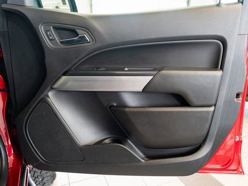 Used 2019 Chevrolet Colorado ZR2 w/ ZR2 Dusk Special Edition image 27