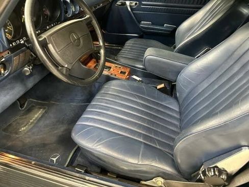 Used 1988 Mercedes-Benz 560 SL image 17